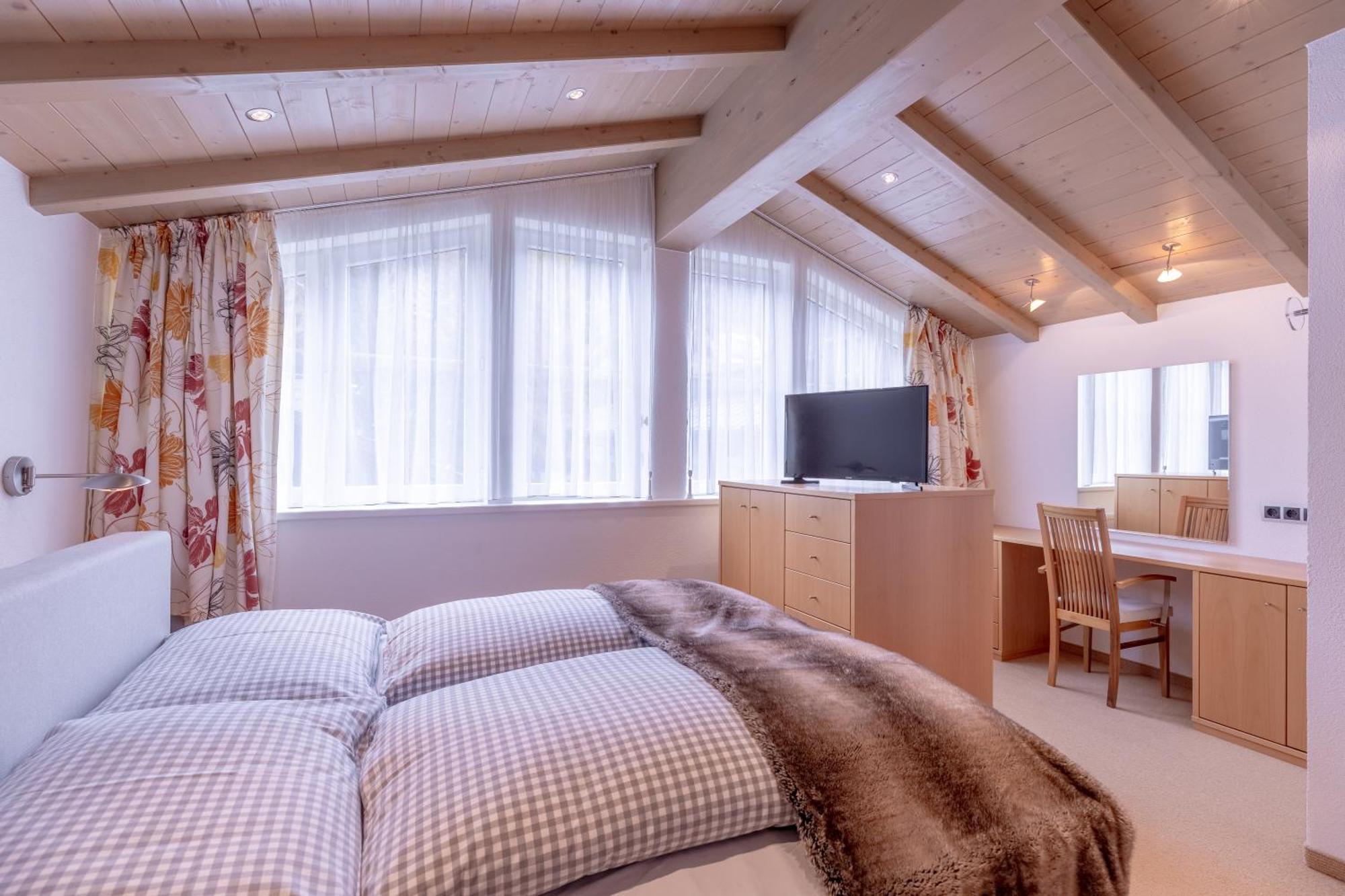 Quality Hosts Arlberg - Hotel Bergheim 圣安东阿尔贝格 外观 照片
